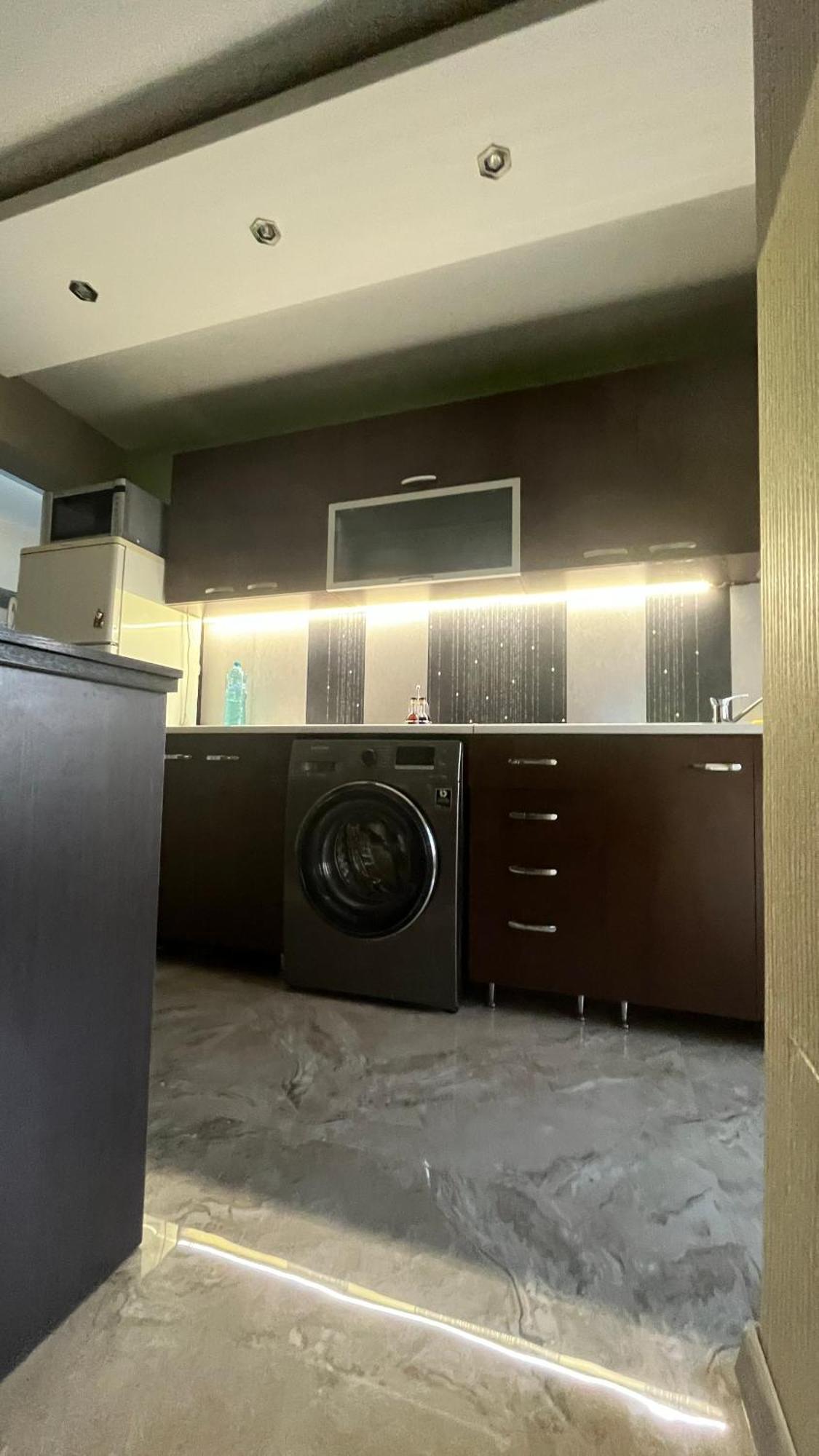Ferienwohnung Luxury Bukarest Exterior foto